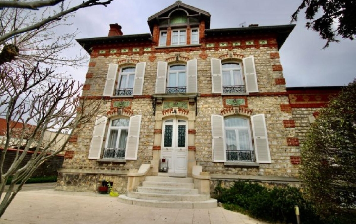  Annonces MONTREUIL Maison / Villa | MONTMAGNY (95360) | 262 m2 | 832 000 € 