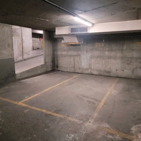  Annonces MONTREUIL : Garage / Parking | PARIS (75016) | 17 m2 | 60 000 € 