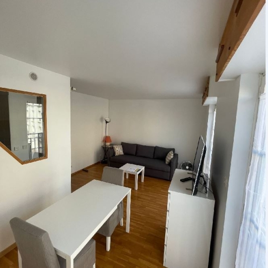  Annonces MONTREUIL : Apartment | CHARENTON-LE-PONT (94220) | 27 m2 | 1 050 € 