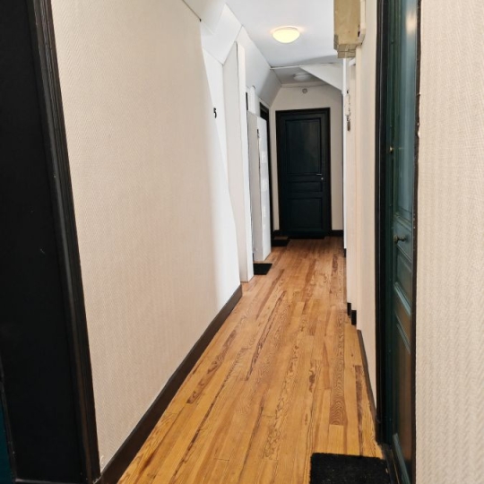  Annonces MONTREUIL : Appartement | PARIS (75015) | 25 m2 | 250 000 € 