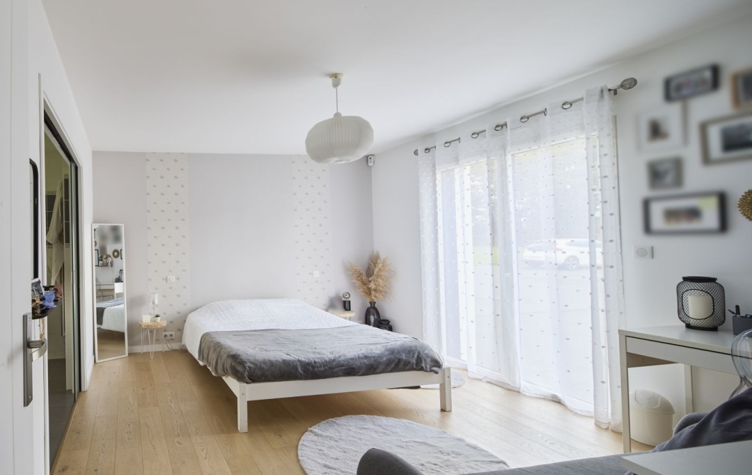 Annonces MONTREUIL : Domain / Estate | NANTES (44000) | 460 m2 | 1 245 000 € 