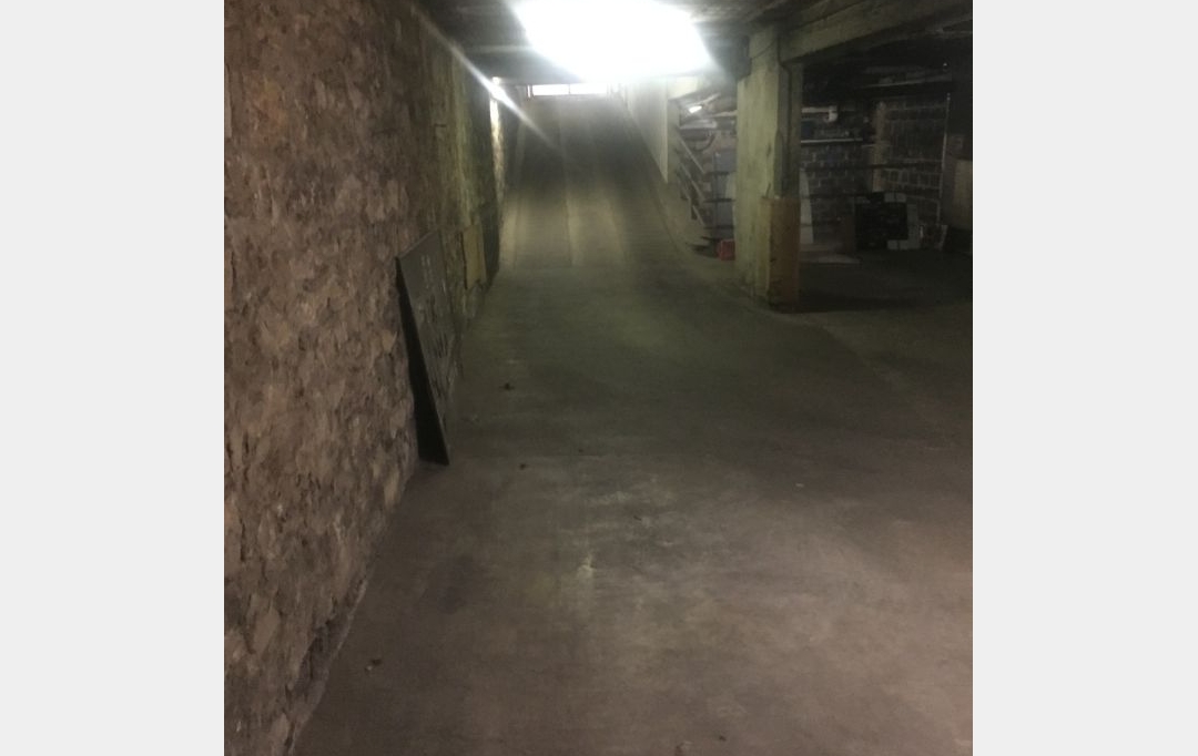 Annonces MONTREUIL : Garage / Parking | PARIS (75015) | 0 m2 | 120 € 