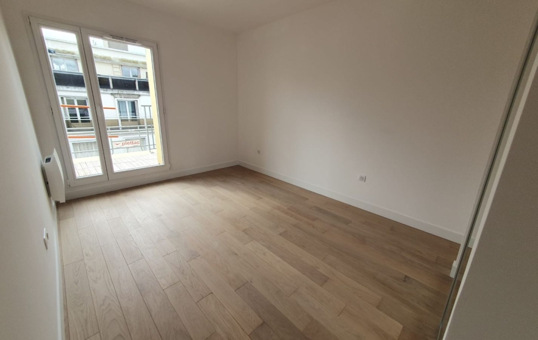 Annonces MONTREUIL : Appartement | PARIS (75018) | 64 m2 | 1 225 000 € 